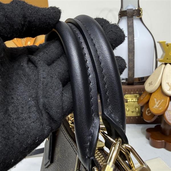 2026124173914720 260